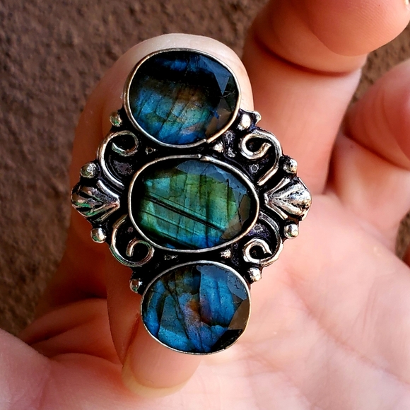 New Faceted Labradorite 925 Silver Ring. - Picture 2 of 11